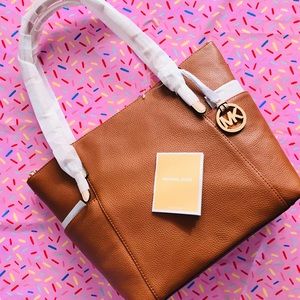 Michael Kors Jet Set East West Leather Tote